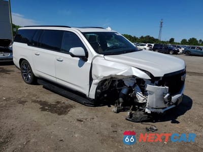 Czwarte zdjęcie samochodu z boku: 2021 CADILLAC ESCALADE ESV SPORT VIN:1GYS4PKL9MR414726 - miniatura