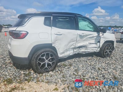 Trzecie zdjęcie samochodu z tyłu: 2024 JEEP COMPASS LIMITED VIN:3C4NJDCN3RT119355 - miniatura