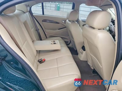 Zdjęcie 10 z 12 samochodu: 2006 JAGUAR S-TYPE VIN:SAJWA01A16FN55352 - miniatura