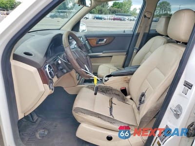 Zdjęcie 7 z 13 samochodu: 2015 MERCEDES-BENZ GLK 350 VIN:WDCGG5HBXFG395473 - miniatura