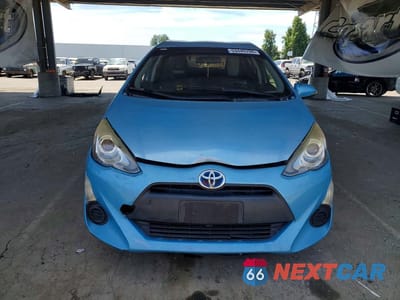 Piąte zdjęcie samochodu w środku: 2015 TOYOTA PRIUS C ONE VIN:JTDKDTB33F1091600 - miniatura