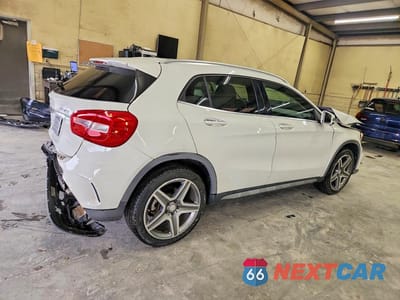 Trzecie zdjęcie samochodu z tyłu: 2015 MERCEDES-BENZ GLA 250 4MATIC VIN:WDCTG4GB4FJ088202 - miniatura