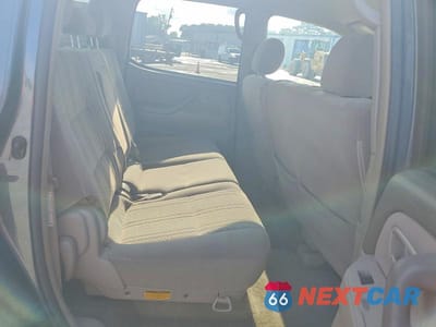 Zdjęcie 10 z 12 samochodu: 2006 TOYOTA TUNDRA DOUBLE CAB SR5 VIN:5TBDT44136S542937 - miniatura
