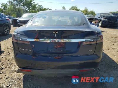 Zdjęcie 6 z 13 samochodu: 2014 TESLA MODEL S VIN:5YJSA1H12EFP41588 - miniatura