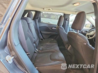 Zdjęcie 11 z 13 samochodu: 2017 JEEP CHEROKEE LATITUDE, LONGITUDE, NORTH VIN:1C4PJMCS3HW513672 - miniatura