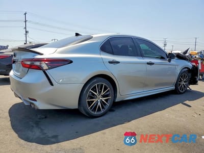 Trzecie zdjęcie samochodu z tyłu: 2021 TOYOTA CAMRY SE VIN:4T1T11AK3MU612445 - miniatura