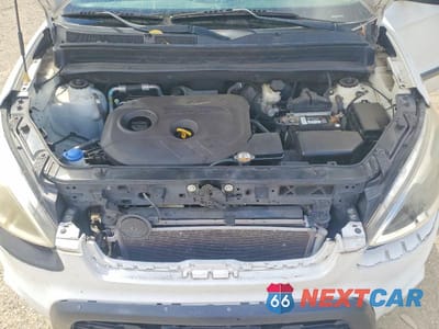 Zdjęcie 11 z 12 samochodu: 2012 KIA SOUL + VIN:KNDJT2A6XC7466573 - miniatura