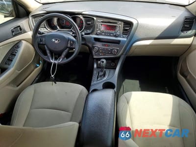 Zdjęcie 8 z 12 samochodu: 2013 KIA OPTIMA LX VIN:5XXGM4A77DG192768 - miniatura
