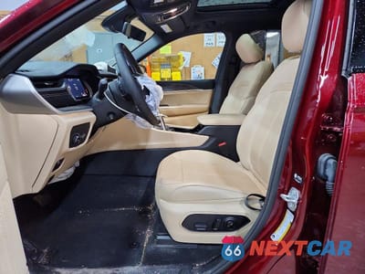 Zdjęcie 7 z 13 samochodu: 2023 JEEP GRAND CHEROKEE LIMITED VIN:1C4RJHBG6PC601564 - miniatura
