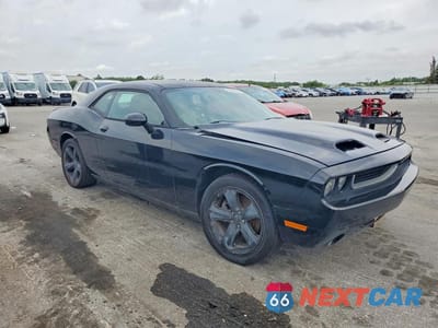 Czwarte zdjęcie samochodu z boku: 2013 DODGE CHALLENGER R VIN:2C3CDYBT4DH674987 - miniatura
