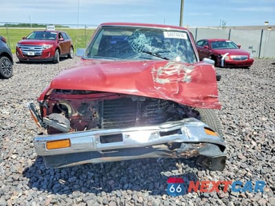 Piąte zdjęcie samochodu w środku: 1987 TOYOTA PICKUP XTRACAB RN70 DLX VIN:JT4RN70D4H0034622 - miniatura