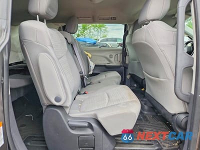 Zdjęcie 11 z 13 samochodu: 2022 TOYOTA SIENNA LE VIN:5TDKSKFC1NS055321 - miniatura