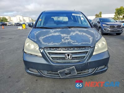 Piąte zdjęcie samochodu w środku: 2005 HONDA ODYSSEY EX VIN:5FNRL38435B402336 - miniatura