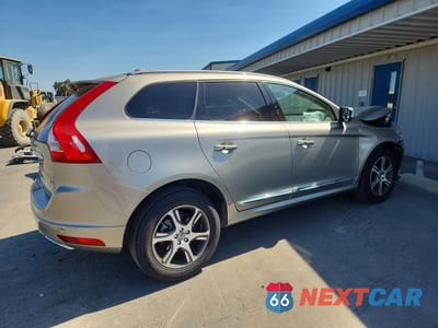 Trzecie zdjęcie samochodu z tyłu: 2015 VOLVO XC60 T6 PREMIER VIN:YV4902RK3F2670238 - miniatura