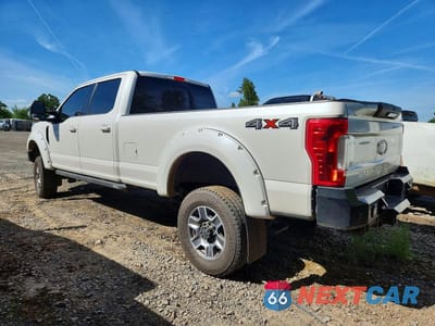 Drugie zdjęcie samochodu z przodu: 2017 FORD F350 SUPER DUTY VIN:1FT8W3BTXHEC70023 - miniatura