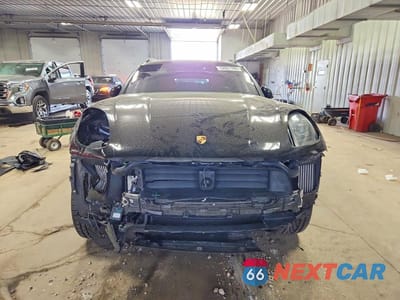 Piąte zdjęcie samochodu w środku: 2017 PORSCHE MACAN TURBO VIN:WP1AF2A55HLB60098 - miniatura