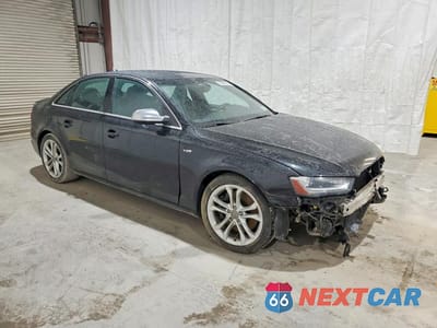 Czwarte zdjęcie samochodu z boku: 2014 AUDI S4 PREMIUM PLUS VIN:WAUDGAFL7EA148892 - miniatura