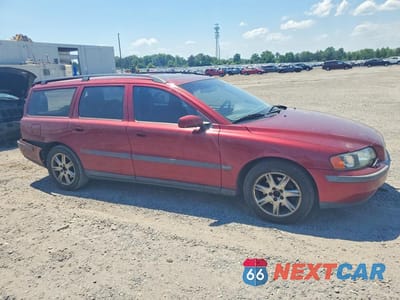 Czwarte zdjęcie samochodu z boku: 2004 VOLVO V70 FWD VIN:YV1SW59V542438567 - miniatura