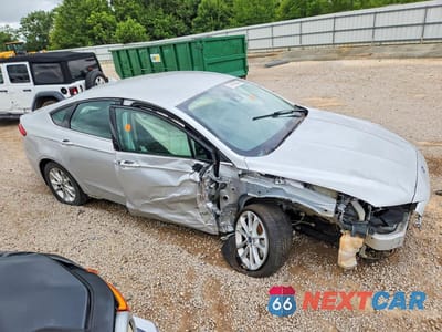 Czwarte zdjęcie samochodu z boku: 2019 FORD FUSION SE VIN:3FA6P0LU4KR274220 - miniatura