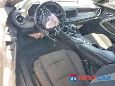 Zdjęcie 8 z 12 samochodu: 2020 CHEVROLET CAMARO LS VIN:1G1FB1RS0L0118755 - miniatura