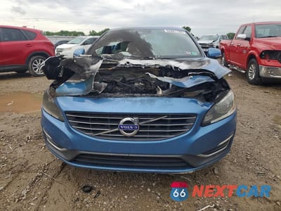 Piąte zdjęcie samochodu w środku: 2015 VOLVO S60 PREMIER VIN:YV126MFB5F1299831 - miniatura