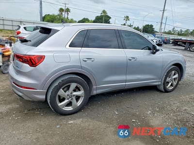 Trzecie zdjęcie samochodu z tyłu: 2019 AUDI Q3 PREMIUM VIN:WA1AECF31K1078383 - miniatura