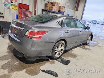 Trzecie zdjęcie samochodu z tyłu: 2015 NISSAN ALTIMA 2.5 SV VIN:1N4AL3AP0FC580968 - miniatura
