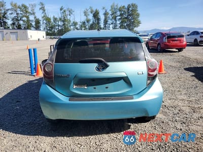 Zdjęcie 6 z 13 samochodu: 2013 TOYOTA PRIUS C TWO VIN:JTDKDTB32D1036102 - miniatura