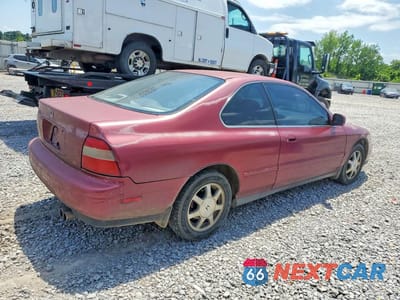 Trzecie zdjęcie samochodu z tyłu: 1994 HONDA ACCORD EX VIN:1HGCD7260RA046237 - miniatura