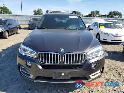 Piąte zdjęcie samochodu w środku: 2017 BMW X5 XDRIVE35D VIN:5UXKS4C30H0Y16300 - miniatura