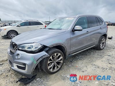 2015 BMW X5 XDRIVE35I 5UXKR0C5XF0P11685 - główne zdjęcie licytacji z USA - miniatura