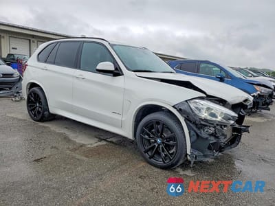 Czwarte zdjęcie samochodu z boku: 2018 BMW X5 XDRIVE35I VIN:5UXKR0C5XJL073400 - miniatura