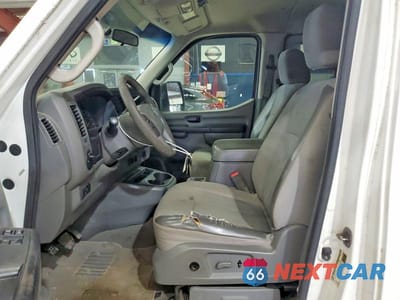 Zdjęcie 7 z 13 samochodu: 2012 NISSAN NV 3500 HD S VIN:5BZAF0AA6CN200494 - miniatura