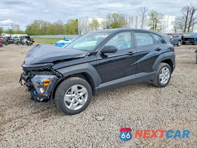 2025 HYUNDAI KONA SE KM8HACAB5SU235454 - główne zdjęcie licytacji z USA - miniatura