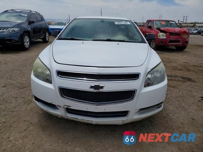 Piąte zdjęcie samochodu w środku: 2010 CHEVROLET MALIBU LS VIN:1G1ZA5EK2A4140811 - miniatura