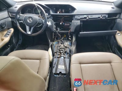 Zdjęcie 8 z 13 samochodu: 2010 MERCEDES-BENZ E 350 VIN:WDDHF5GB1AA068492 - miniatura