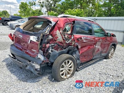 Trzecie zdjęcie samochodu z tyłu: 2019 JEEP CHEROKEE LATITUDE VIN:1C4PJLCXXKD160730 - miniatura