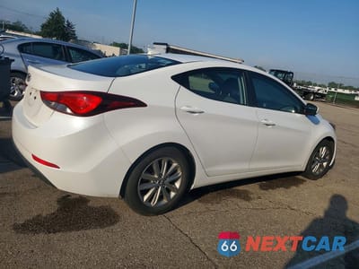 Trzecie zdjęcie samochodu z tyłu: 2016 HYUNDAI ELANTRA SE VIN:5NPDH4AE7GH680164 - miniatura