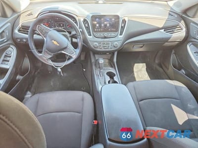 Zdjęcie 8 z 12 samochodu: 2020 CHEVROLET MALIBU RS VIN:1G1ZG5ST9LF123247 - miniatura