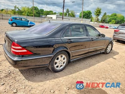 Trzecie zdjęcie samochodu z tyłu: 2002 MERCEDES-BENZ S 430 VIN:WDBNG70J82A295119 - miniatura