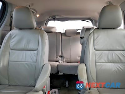 Zdjęcie 10 z 13 samochodu: 2018 TOYOTA SIENNA XLE 8-PASSENGER VIN:5TDYZ3DC8JS910525 - miniatura