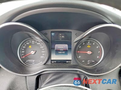 Zdjęcie 9 z 13 samochodu: 2016 MERCEDES-BENZ C 300 4MATIC VIN:55SWF4KB8GU135624 - miniatura
