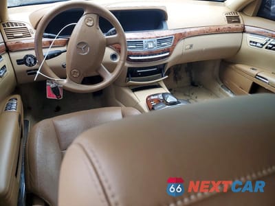 Zdjęcie 8 z 12 samochodu: 2007 MERCEDES-BENZ S 550 VIN:WDDNG71X37A045594 - miniatura