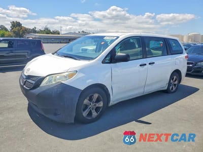 2013 TOYOTA SIENNA L 7-PASSENGER 5TDZK3DC9DS323411 - główne zdjęcie licytacji z USA - miniatura