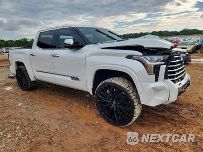 Czwarte zdjęcie samochodu z boku: 2023 TOYOTA TUNDRA CREWMAX CAPSTONE VIN:5TFVC5DB7PX015201 - miniatura