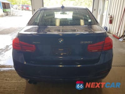 Zdjęcie 6 z 13 samochodu: 2018 BMW 330 XI VIN:WBA8D9C59JA615478 - miniatura