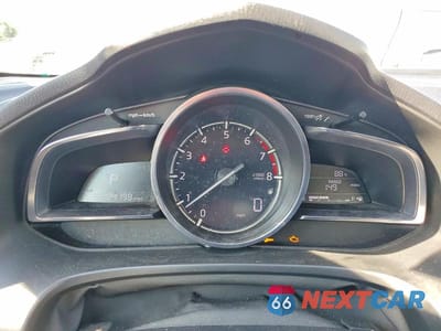 Zdjęcie 9 z 12 samochodu: 2018 MAZDA 3 GRAND TOURING VIN:3MZBN1W30JM164247 - miniatura