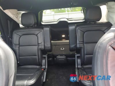 Zdjęcie 10 z 13 samochodu: 2021 LINCOLN NAVIGATOR RESERVE VIN:5LMJJ2LT0MEL00884 - miniatura