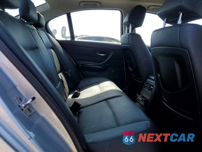 Zdjęcie 10 z 12 samochodu: 2008 BMW 328 I VIN:WBAVA33528KX87235 - miniatura