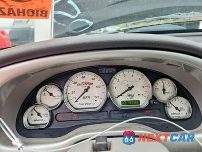 Zdjęcie 9 z 12 samochodu: 2004 FORD MUSTANG VIN:1FAFP40614F205983 - miniatura